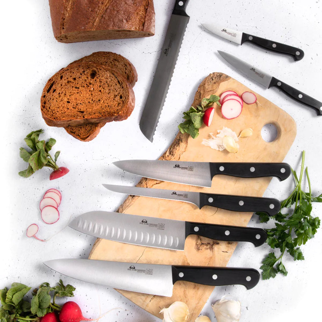 Buyer's Guide to Kitchen Knives